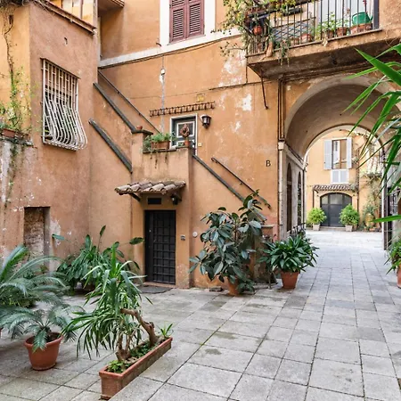 Trastevere Tiny *